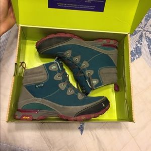 COPY - Ahnu Hiking Boots
